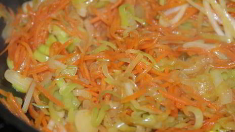 суп со свининой и лапшой удон