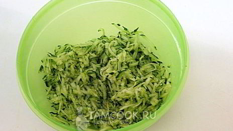 холодный свекольник с редисом