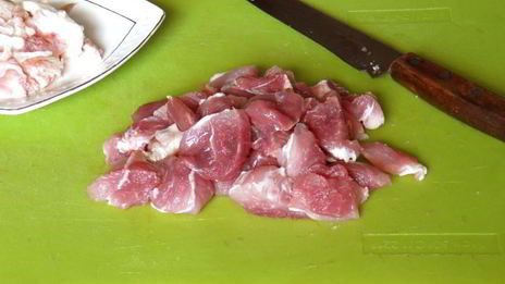 классический горячий свекольник с мясом