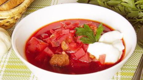 классический горячий свекольник с мясом