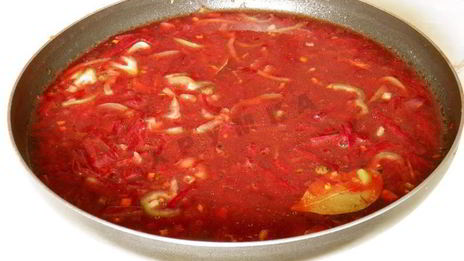 классический горячий свекольник с мясом