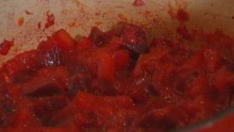 свекольный суп с фрикадельками