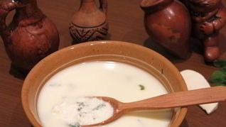 Грузинский сырный суп Гадазелили