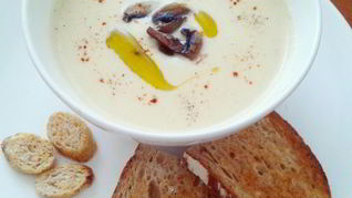 Сырный крем-суп с гренками