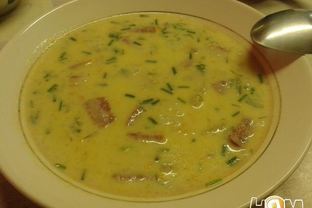 Сырный суп с колбасой