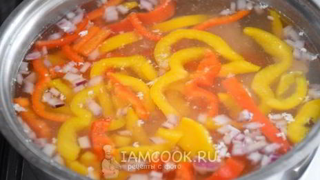 сырный суп с курицей и вермишелью