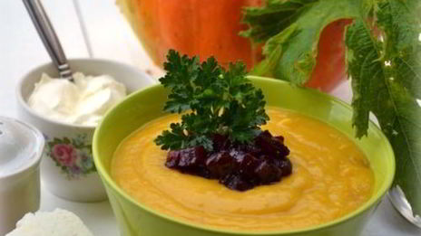 тыквенный суп с золотистым луком