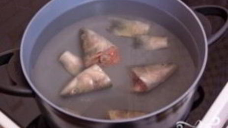 уха из минтая