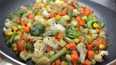 весенний суп с замороженными овощами и рисом