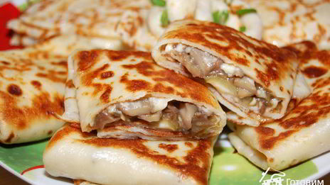 блинчики с грибами, сыром и ветчиной