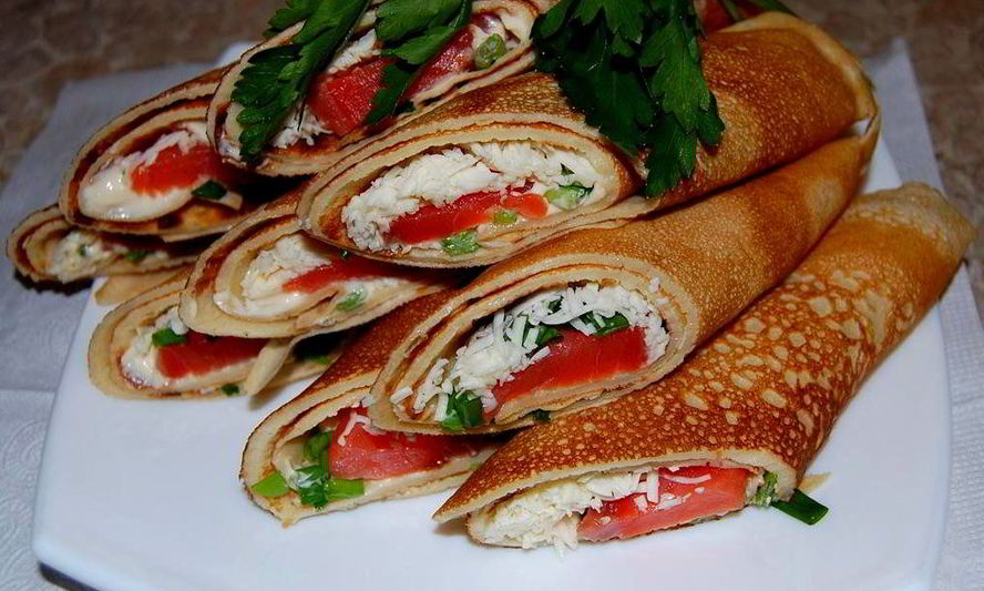 Рецепт блинчиков с моцареллой и красной рыбой