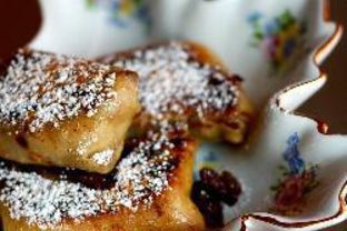 Блинчики с творогом и изюмом