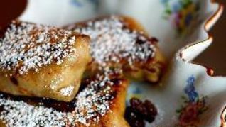 Блинчики с творогом и изюмом