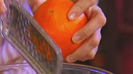 блинчики с творогом, изюмом и апельсиновой цедрой