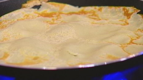 блинчики с творогом, изюмом и апельсиновой цедрой