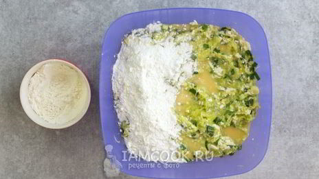 блины из кабачков с сыром и зеленью