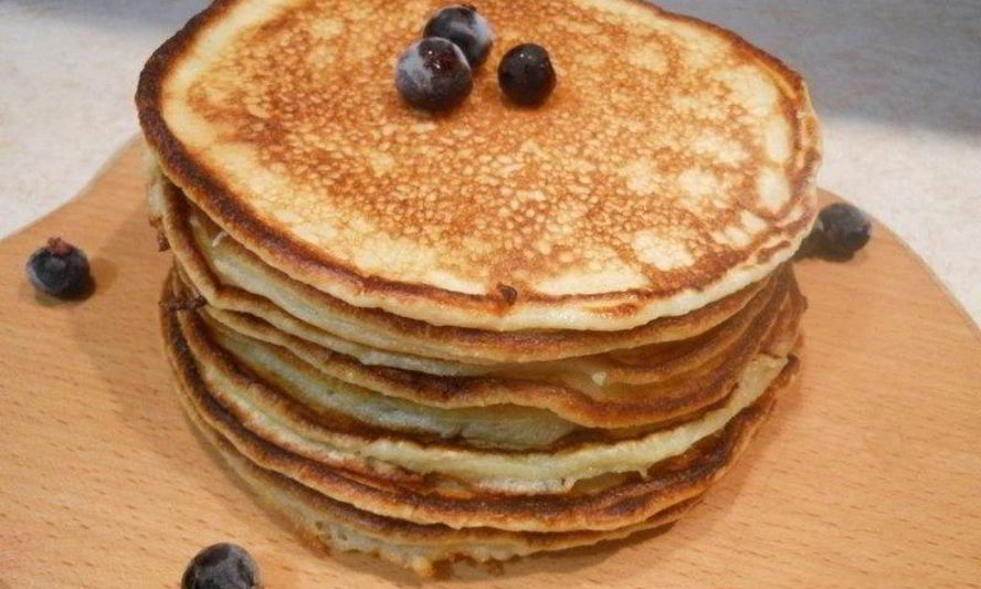 Рецепт блинов на кефире с манкой