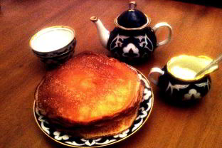 Блины тонкие на молоке со сливочным маслом