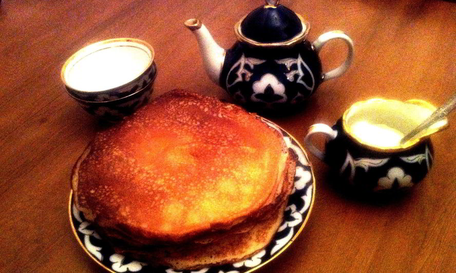 Рецепт блинов тонких на молоке со сливочным маслом