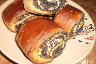 Булочки с маком