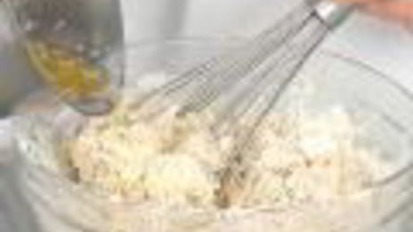 булочки с зеленым луком и ветчиной