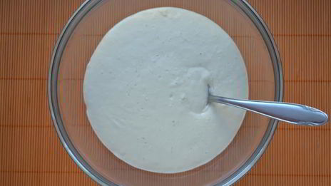 булочки-тюльпаны с колбасой