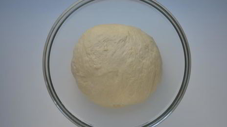 булочки-тюльпаны с колбасой