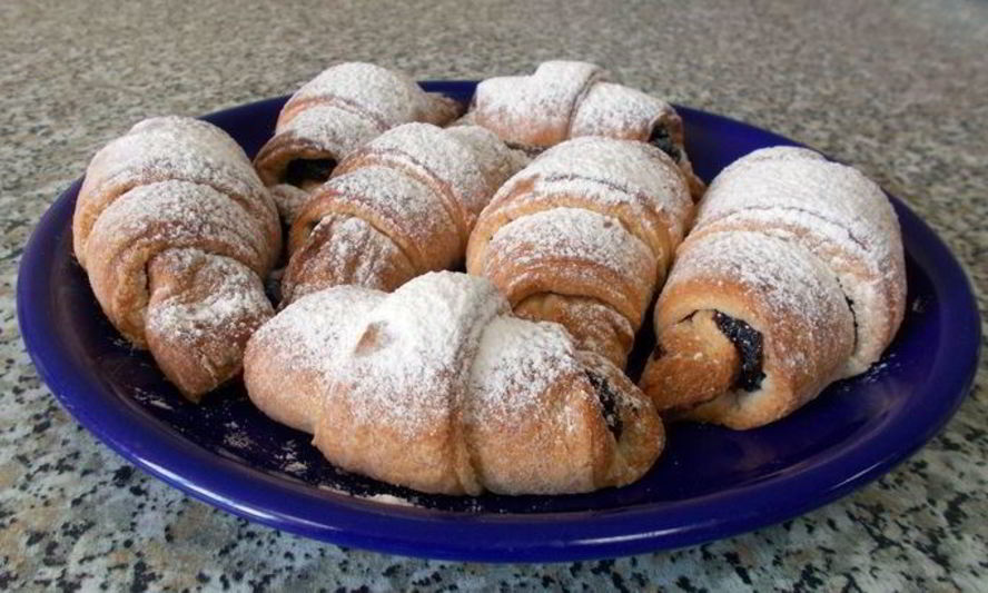 Рецепт круассанов с шоколадно-маковой начинкой