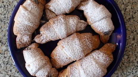 круассаны с шоколадно-маковой начинкой