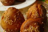 Мини-булочки с кунжутом