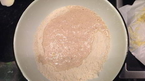 традиционные булочки с фруктами