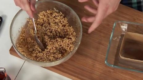 домашний чизкейк с соусом фламбе из вишни