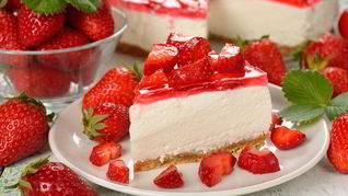 Клубничный чизкейк на песочной основе