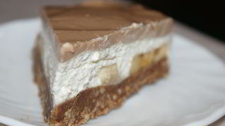 Шоколадный чизкейк с бананами