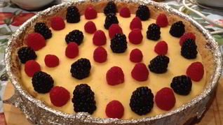 Ванильный чизкейк с ягодами на водяной бане