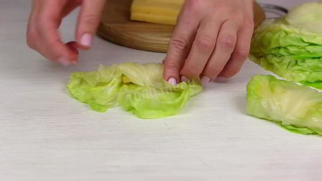 капустные конвертики с сыром
