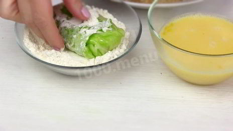 капустные конвертики с сыром