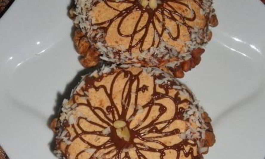 Рецепт бисквитных кексов бархатцы с грецким орехом и нутеллой