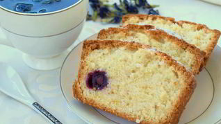 Кекс на белках с вишней