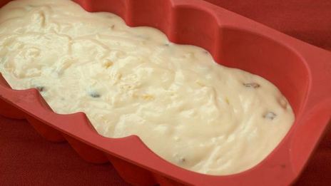 кекс с изюмом на молоке