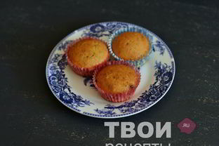 Кекс с изюмом