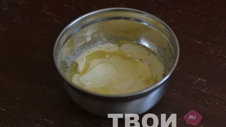 кекс с изюмом