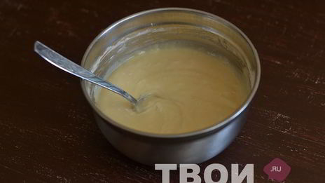 кекс с изюмом