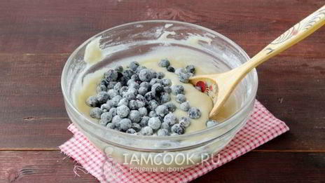 кексы со смородиной