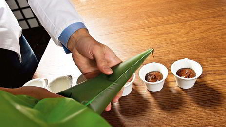 холодно-горячий шоколадный кекс-пудинг