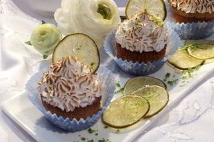 Лаймовые капкейки с цитрусовым курдом