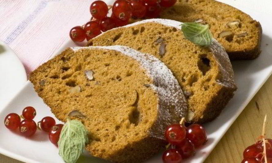 Рецепт медового кекса с орехами в мультиварке