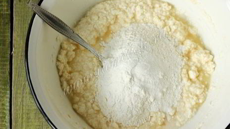 влажный творожный кекс