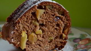 Яблочный кекс с изюмом и клюквой