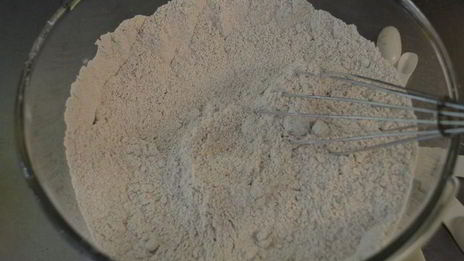 яблочный кекс с изюмом и клюквой